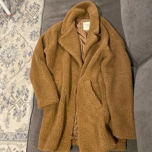 Brand new women’s teddy coat from Abercrombie